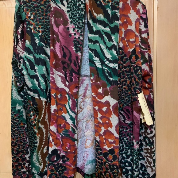 One world multi color jacket NWT - Picture 2 of 10